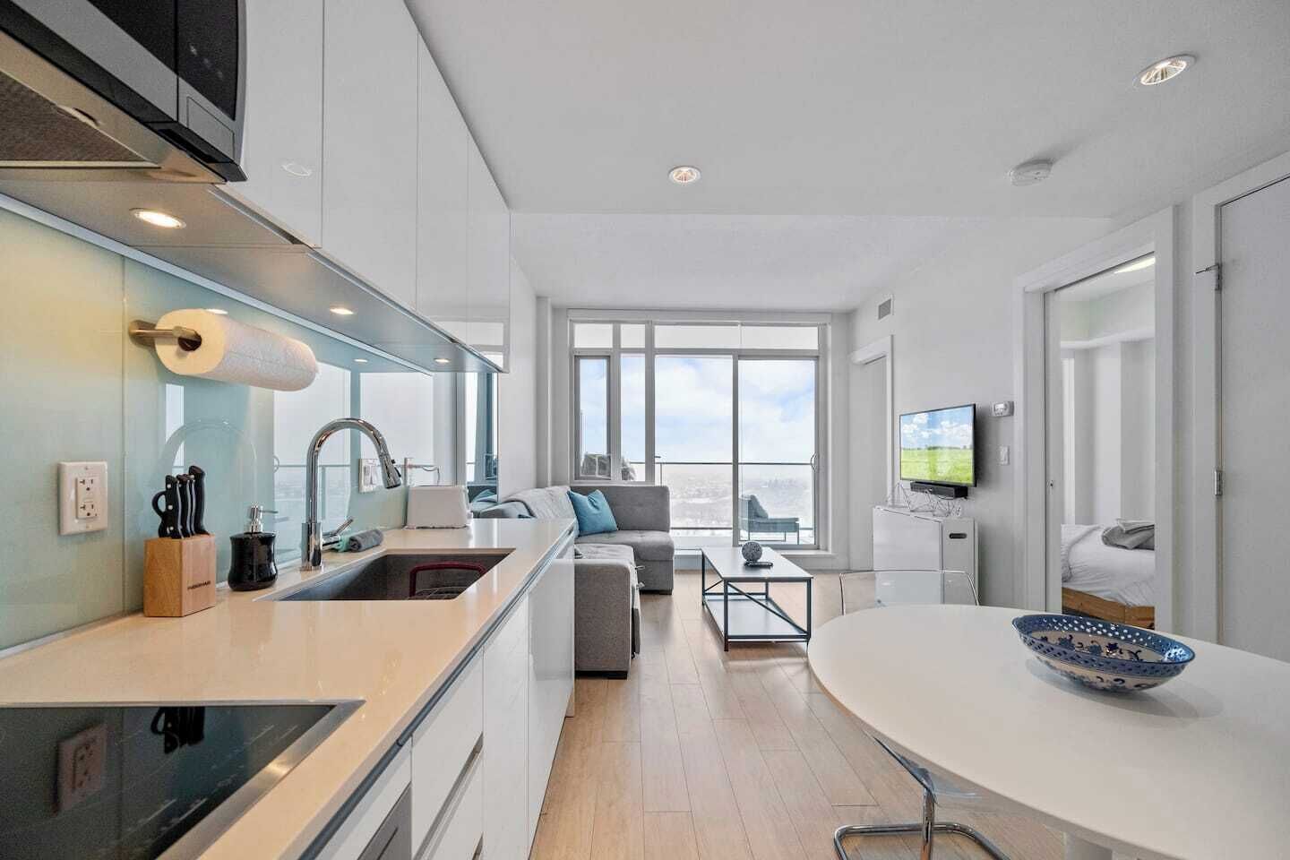 المنشأة من الداخل