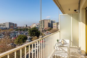 Studio, Balcony | Balcony - Soho Harbor by halu! (Thessaloniki)