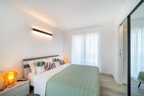 2 chambres, fer et planche à repasser, Wi-Fi, draps fournis