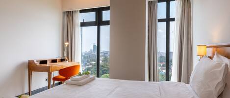 2 bedrooms, iron/ironing board, free WiFi