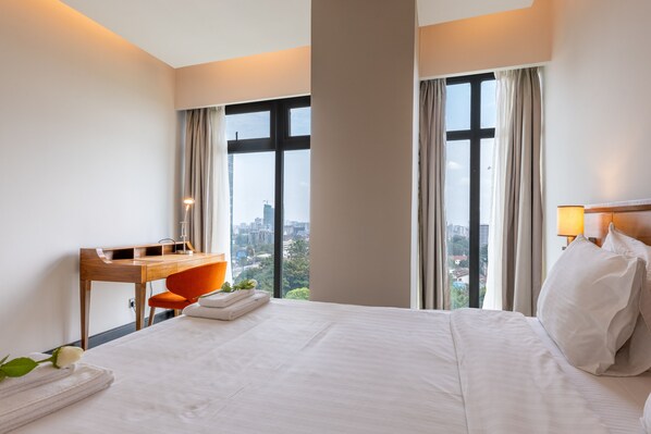 2 bedrooms, iron/ironing board, free WiFi - Colourful Modernity by YourHost Nairobi (Nairobi)