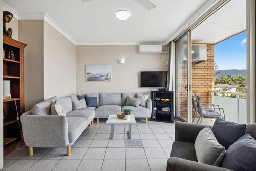 Ocean Parade 18 - Two Bedroom Apartment with Pool Views