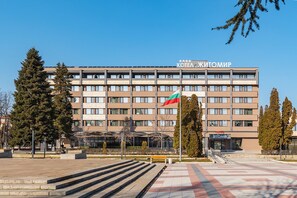 Fachada da propriedade