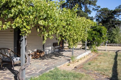 Blue Slate Cottage at Curraweela Farm