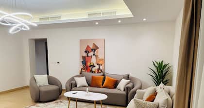 Cozy 2-bedroom condo with WiFi, AC in fantastic Cairo Governorate