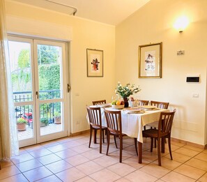 Dining - Apartment in Fiuggi for a family of 4 with mountain views (Fiuggi)