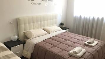 1 camera, ferro/asse da stiro, culla da viaggio, Wi-Fi