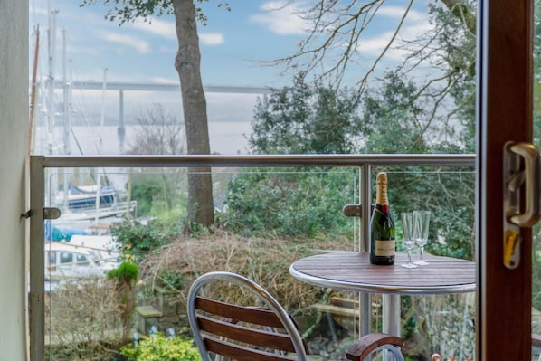 Beach/ocean view - Marina House Annex - 1 Bedroom - Neyland (Milford Haven)