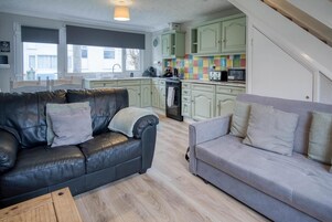 2 多间卧室、床单