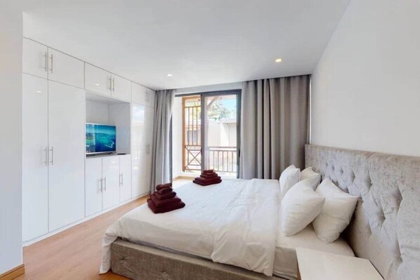 3 dormitorios, tabla de planchar con plancha, wifi gratis y ropa de cama