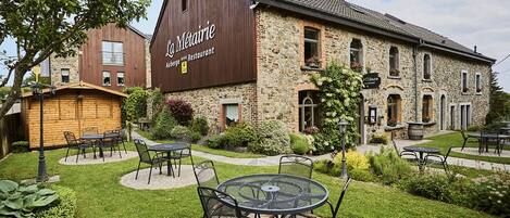 Fachada de la propiedad