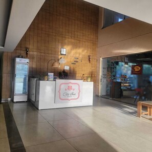 Restaurant - Love Life Suite Perfect Location (Dera Bassi)