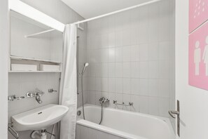 Shared bathroom - Sigma Self Check-In Hostel (Zürich)
