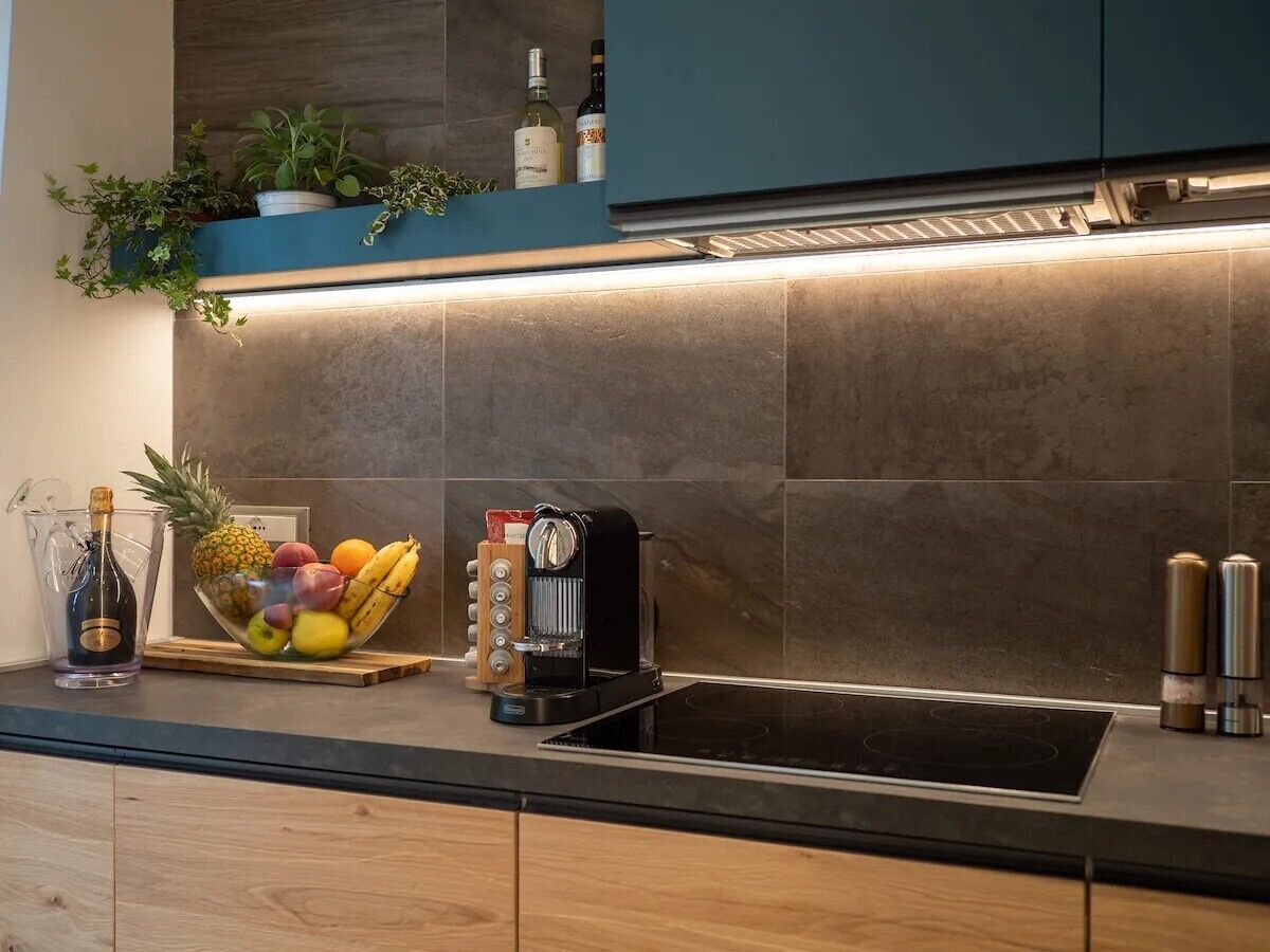 Apartment, City View | Private kitchen | Full-size fridge, microwave, stovetop, dishwasher