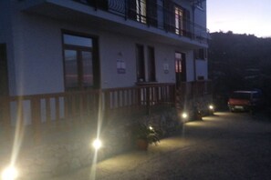 Exterior - La Badia – Uliveto | Breathtaking View of Mount Vesuvius and the Gulf of Naples (Vico Equense)