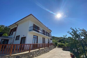 Exterior - La Badia – Il Vigneto🌿 | Breathtaking View of Vesuvius and the Gulf of Naples (Vico Equense)