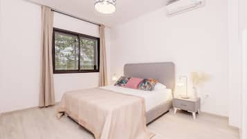 2 chambres, fer et planche Ă repasser, Wi-Fi, draps fournis