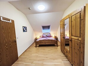3 chambres, lit parapluie, Wi-Fi gratuit, draps fournis