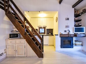 Interior - Lovely apartment for 5 people with WIFI, TV and balcony (Madesimo)