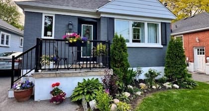 Family-Friendly 2BR • Near Lake & Downtown