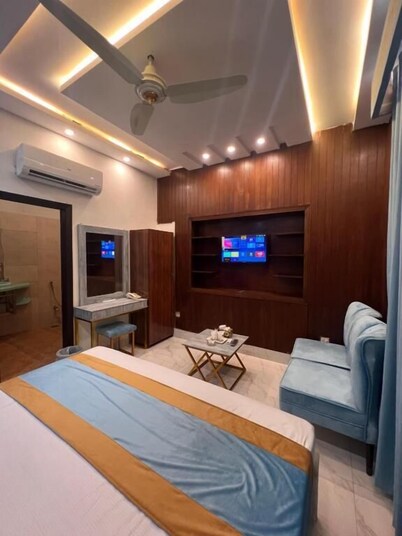 Gulberg Inn Hotel Lahore