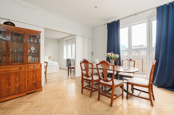 1 bedroom, blackout drapes, iron/ironing board, free WiFi - ShortStayPoland Dymińska B37 (Warsaw)