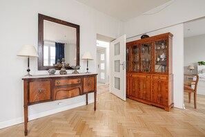 1 bedroom, blackout drapes, iron/ironing board, free WiFi - ShortStayPoland Dymińska B37 (Warsaw)