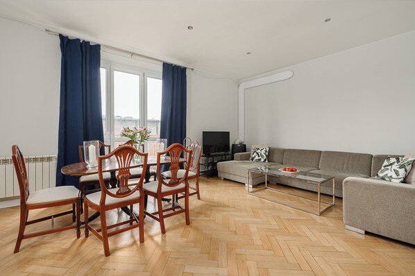 1 bedroom, blackout curtains, iron/ironing board, free WiFi