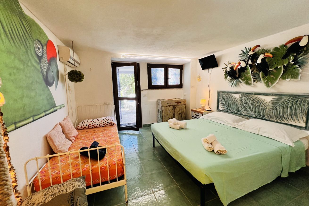 1 sovrum och sängkläder