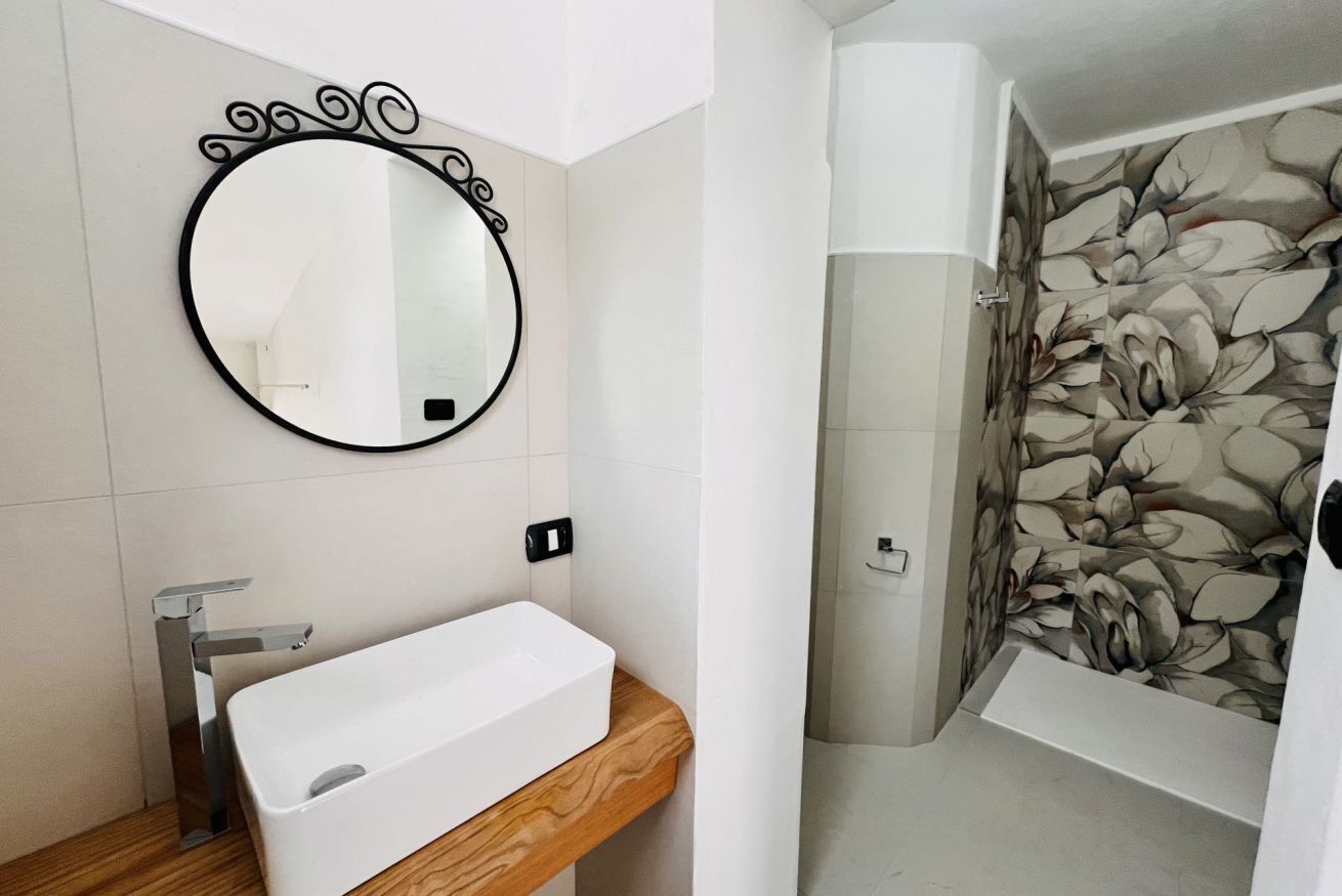 Dusche, Haartrockner, Bidet, Handtücher