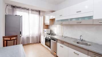 Apartment, 1 Bedroom, Accessible, Smoking | Interior