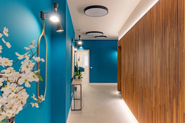 Interior - M (DEL29) Almudena: Your urban getaway with a park feel (Madrid)