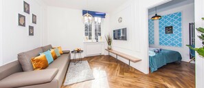 5 habitaciones, tabla de planchar con plancha, wifi y ropa de cama 