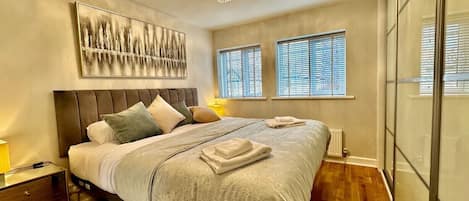 熨斗/熨衫板、Wi-Fi、床單