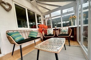 Interior - Derbe House, Spacious 3 bedroom house, Sleeps 6 (Lytham St Annes)