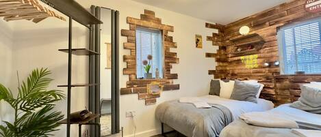 Fer et planche à repasser, Wi-Fi, draps fournis