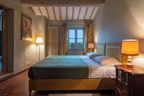 Cortinas blackout, sistema de insonorización y wifi gratis