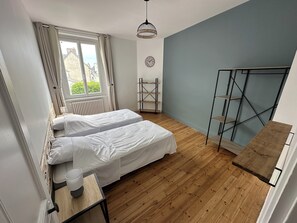5 Schlafzimmer, Bügeleisen/Bügelbrett, WLAN, Bettwäsche