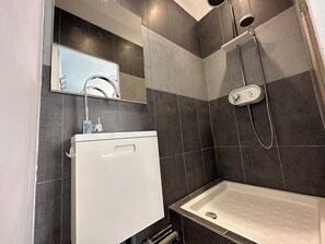 Handtücher, Toilettenpapier