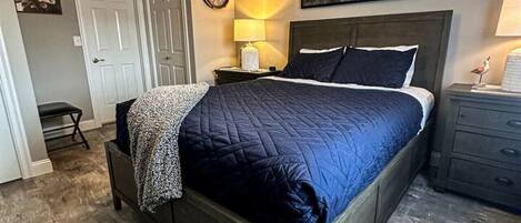 2 bedrooms, iron/ironing board, travel cot, free WiFi