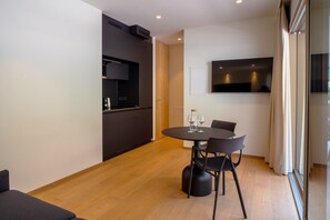 Luxury Studio, 1 Double Bed with Sofa bed