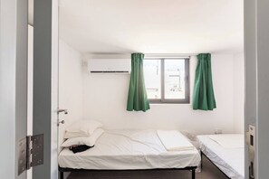 2 bedrooms, iron/ironing board, travel crib, free WiFi