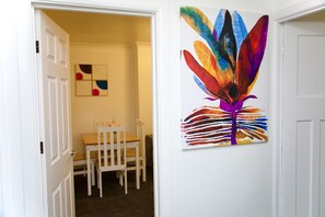 Interior - Cosy & Stylish 2 Bedroom G/F flat in Prime Location (Dartford)