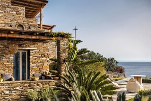 Superior Sea View Villa in Batsi | Terrace/patio - Ifigeneia Luxury Villas (Andros)