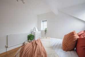 Fer et planche à repasser, Wi-Fi, literie fournie