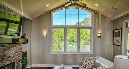 Silver Linings Retreat | A Serene Lake Lure Getaway with Breathtaking Views