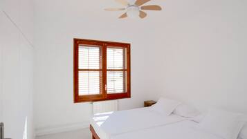 4 Schlafzimmer, Bügeleisen/Bügelbrett, WLAN, Bettwäsche