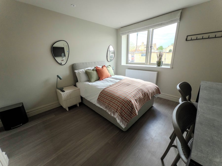 Classic Double Room, Non Smoking | Laptop workspace, free WiFi, bed sheets