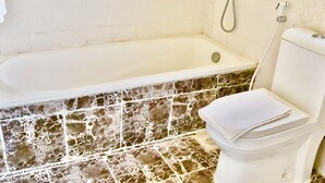 Kamer, 5 slaapkamers, toegankelijk voor mindervaliden, roken | Badkamer