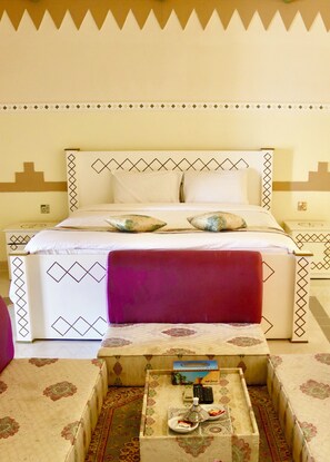 Room, 5 Bedrooms, Accessible, Smoking | 5 bedrooms